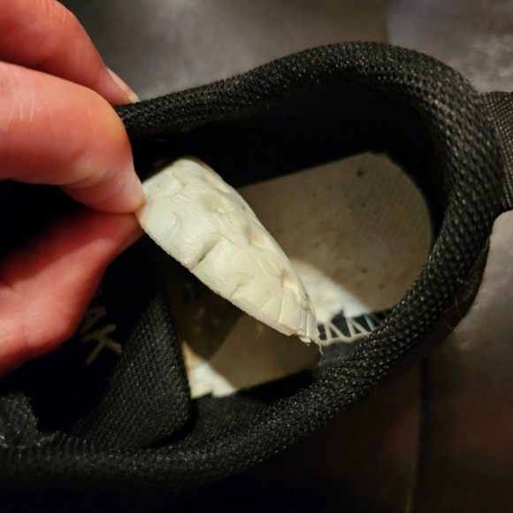 Womens Sz 8 Tweak Black Running Shoes in Gently Used Condition - Picture 4 of 6